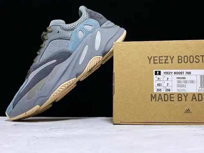 Blue Yeezy 700 Boost Adidas Teal FW2499 0513